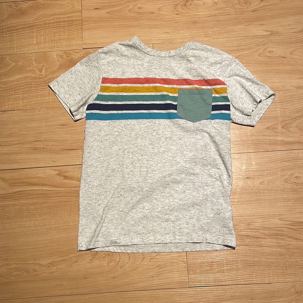 Boys M (8/10) Cat & Jack multicolored striped t-shirt with pocket